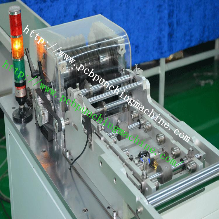 Long supply PCB depanelization machine / LED light bar dedicated PCB depanelization machine
